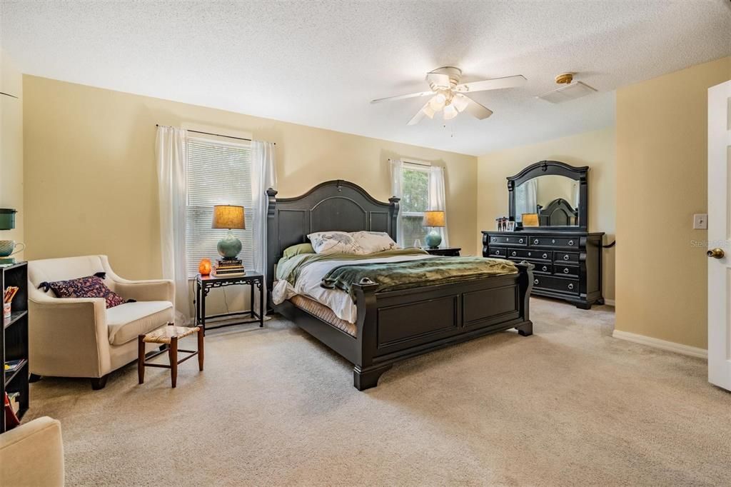 For Sale: $285,000 (3 beds, 2 baths, 1880 Square Feet)