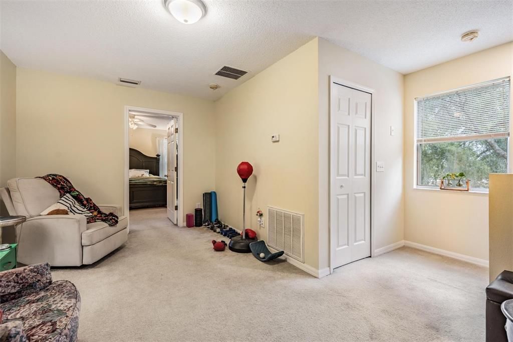 For Sale: $285,000 (3 beds, 2 baths, 1880 Square Feet)