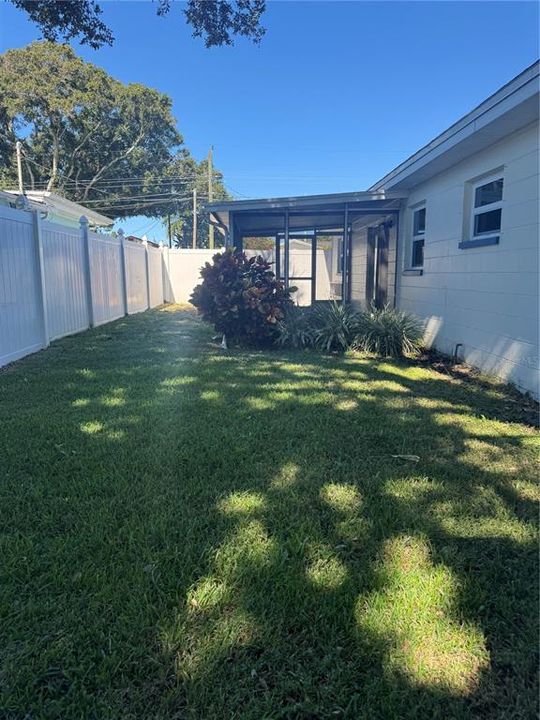 For Sale: $450,000 (3 beds, 2 baths, 1170 Square Feet)