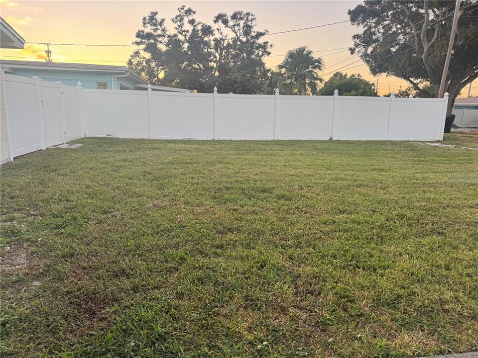 For Sale: $450,000 (3 beds, 2 baths, 1170 Square Feet)