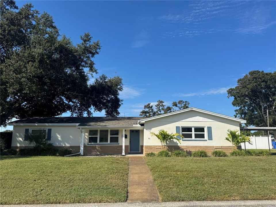 For Sale: $450,000 (3 beds, 2 baths, 1170 Square Feet)