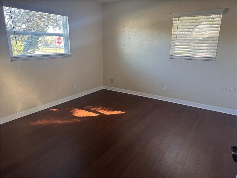 For Sale: $450,000 (3 beds, 2 baths, 1170 Square Feet)