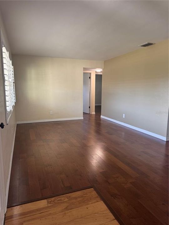 For Sale: $450,000 (3 beds, 2 baths, 1170 Square Feet)