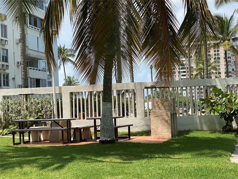 出租: $2,800 (2 贝兹, 2 浴室, 1366 平方英尺)