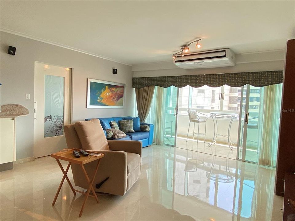 出租: $2,800 (2 贝兹, 2 浴室, 1366 平方英尺)