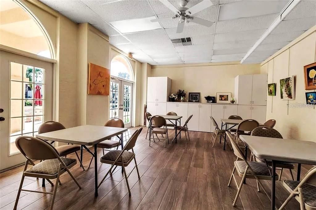 En Venta: $260,000 (2 camas, 2 baños, 1341 Pies cuadrados)