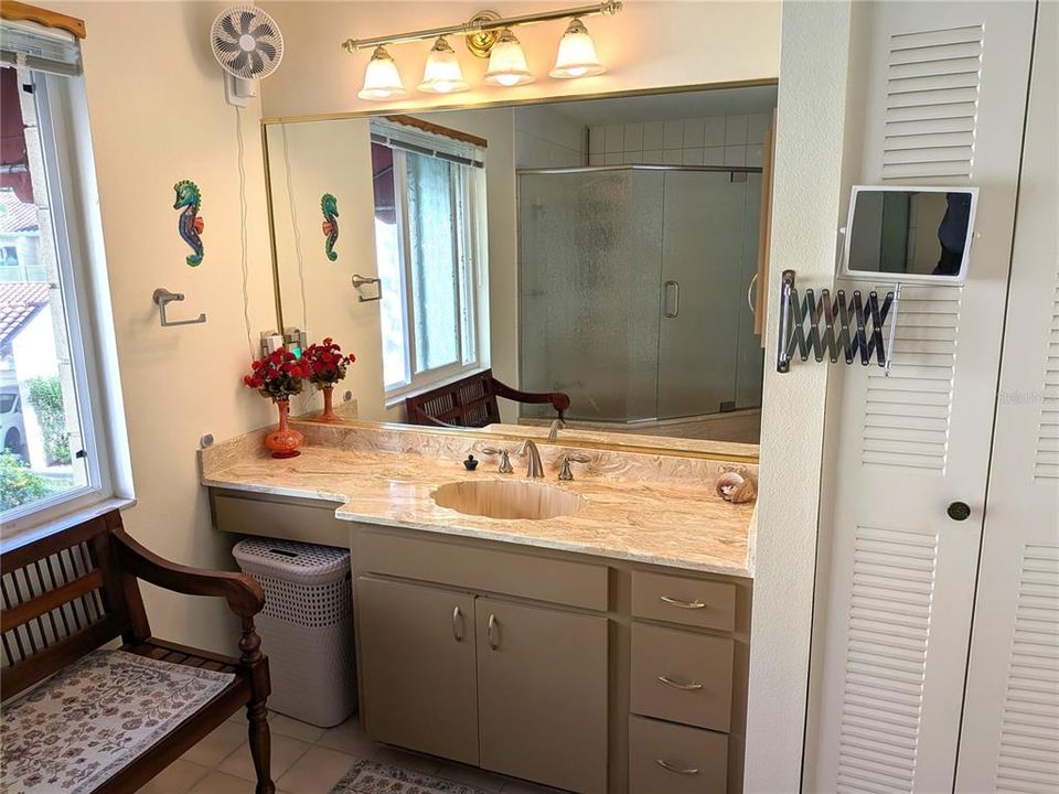 En Venta: $260,000 (2 camas, 2 baños, 1341 Pies cuadrados)