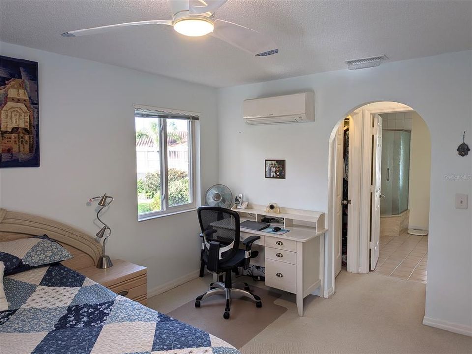 En Venta: $260,000 (2 camas, 2 baños, 1341 Pies cuadrados)