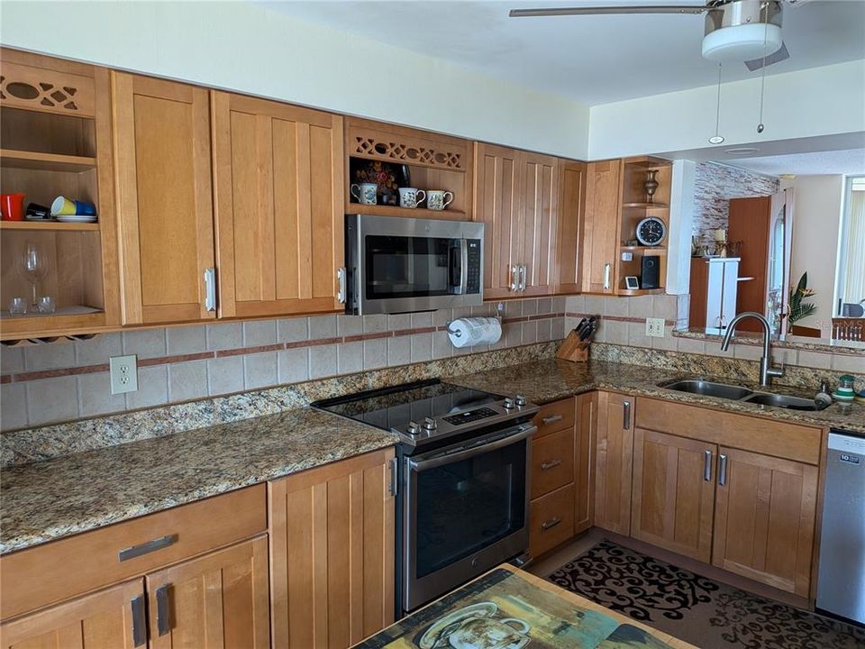 En Venta: $260,000 (2 camas, 2 baños, 1341 Pies cuadrados)