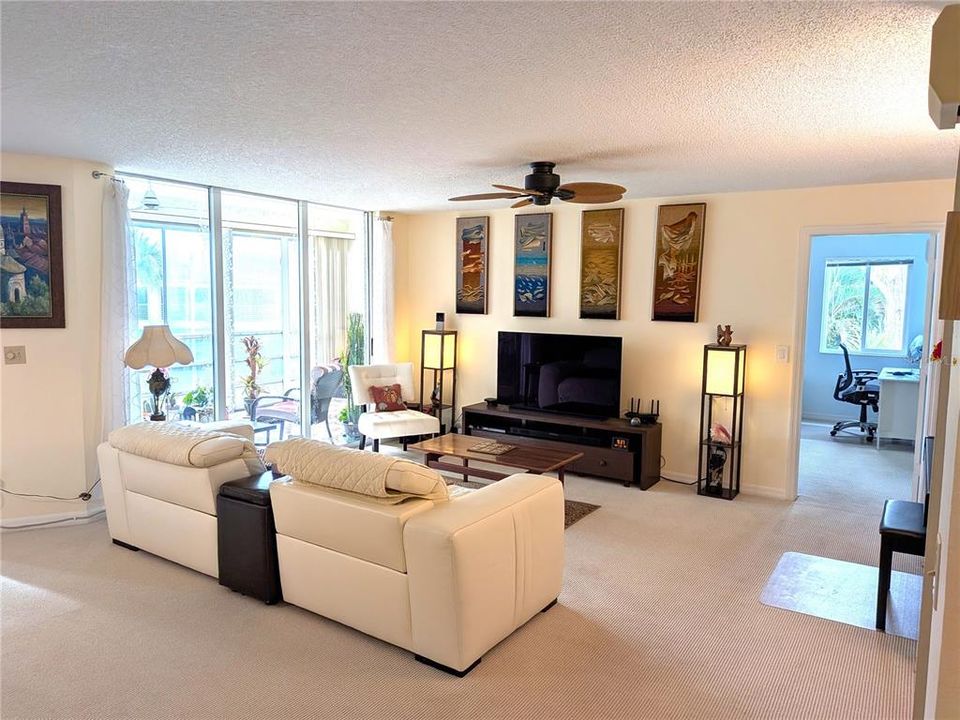 En Venta: $260,000 (2 camas, 2 baños, 1341 Pies cuadrados)