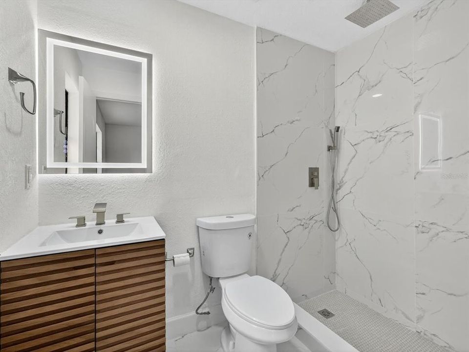 Activo con contrato: $428,000 (3 camas, 2 baños, 1529 Pies cuadrados)