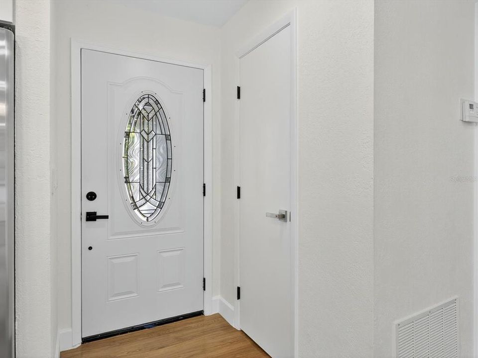 Activo con contrato: $428,000 (3 camas, 2 baños, 1529 Pies cuadrados)