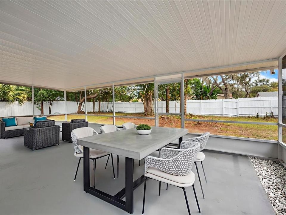 Activo con contrato: $428,000 (3 camas, 2 baños, 1529 Pies cuadrados)