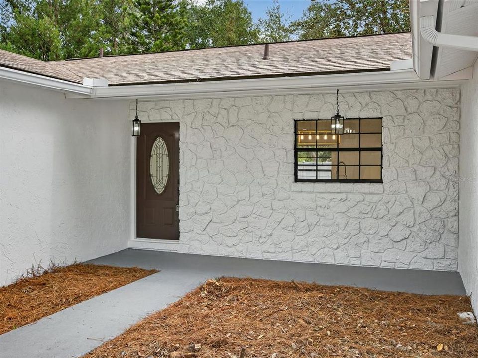 Activo con contrato: $428,000 (3 camas, 2 baños, 1529 Pies cuadrados)