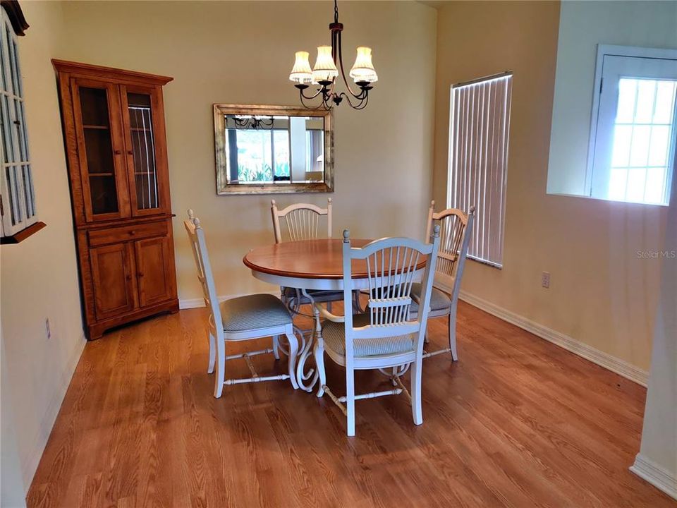 For Rent: $2,600 (3 beds, 2 baths, 1777 Square Feet)