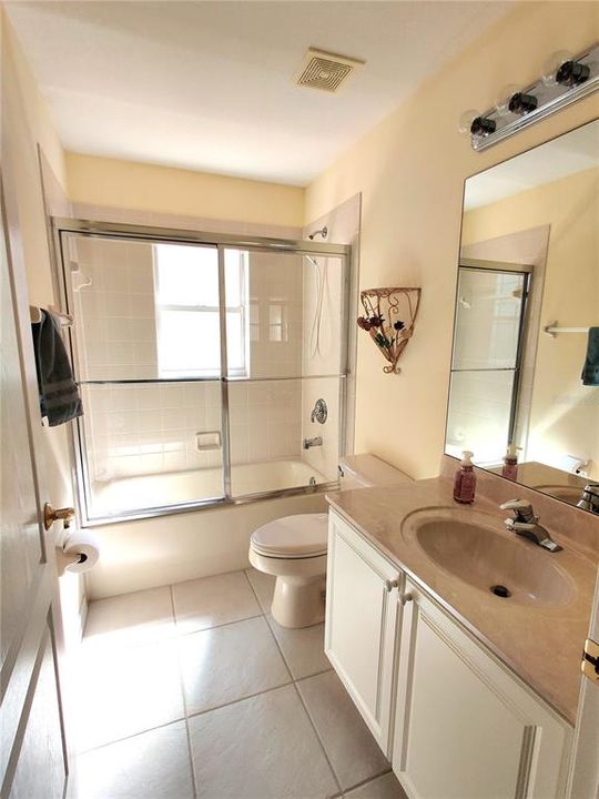 For Rent: $2,600 (3 beds, 2 baths, 1777 Square Feet)