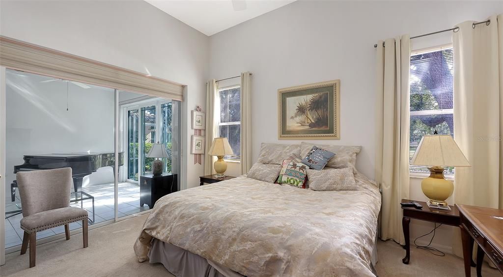 Под контрактом: $459,000 (3 спален, 2 ванн, 1951 Квадратных фут)