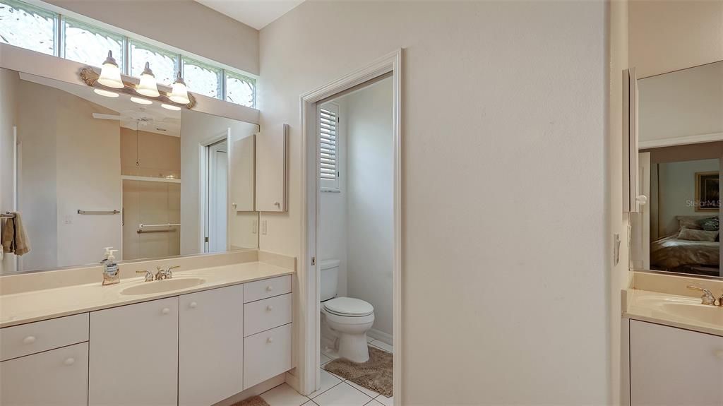 Под контрактом: $459,000 (3 спален, 2 ванн, 1951 Квадратных фут)