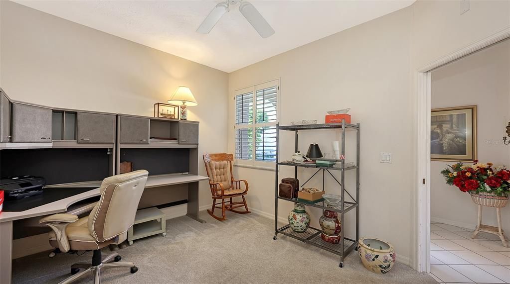 Под контрактом: $459,000 (3 спален, 2 ванн, 1951 Квадратных фут)