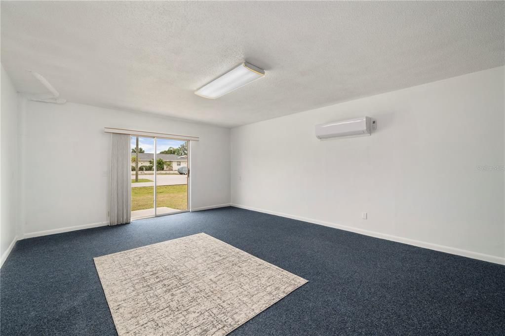 待售: $269,000 (2 贝兹, 2 浴室, 1352 平方英尺)