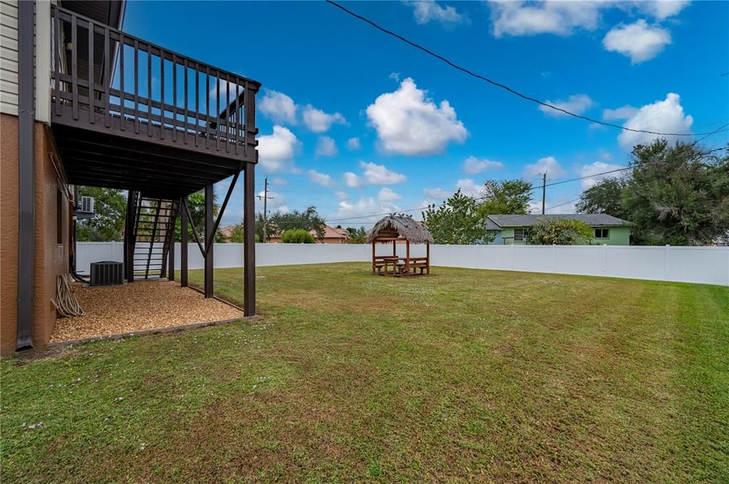 待售: $269,000 (2 贝兹, 2 浴室, 1352 平方英尺)