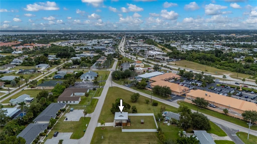 待售: $269,000 (2 贝兹, 2 浴室, 1352 平方英尺)