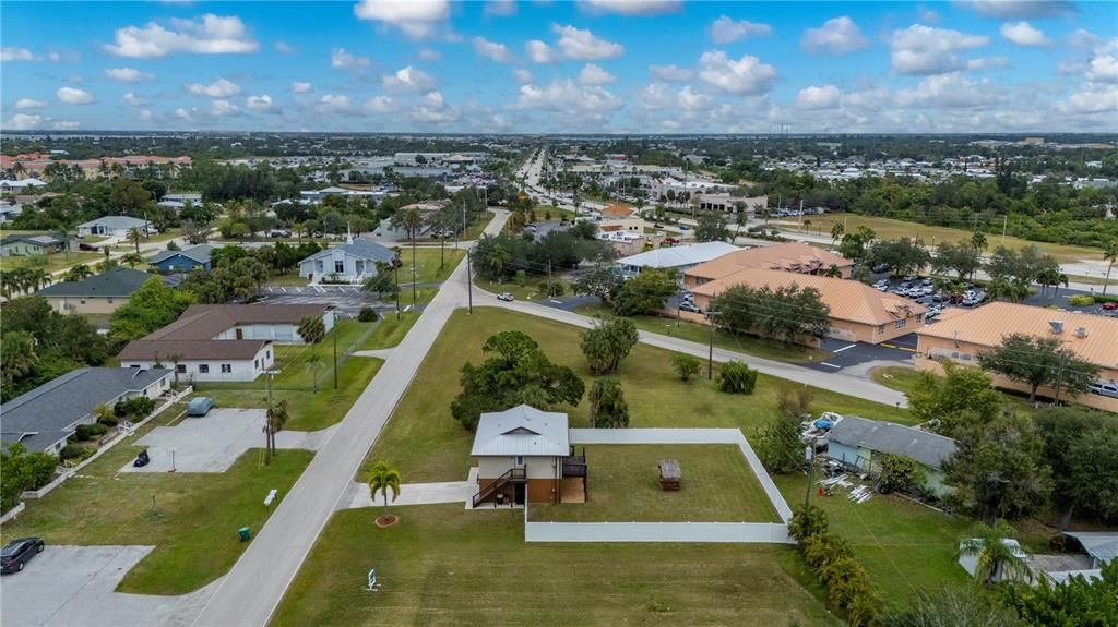 待售: $269,000 (2 贝兹, 2 浴室, 1352 平方英尺)