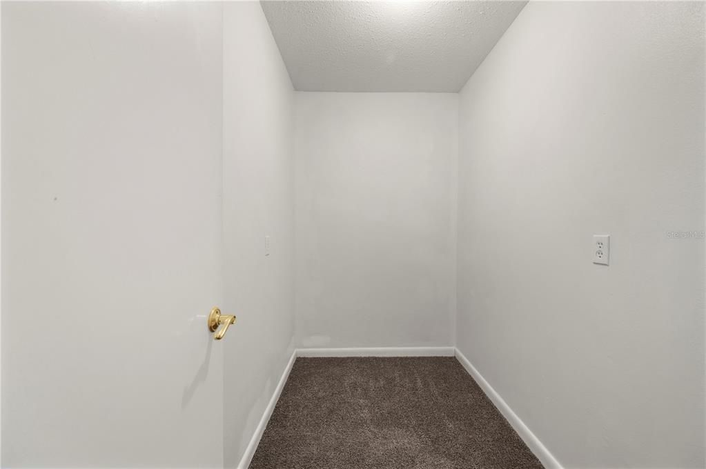 待售: $269,000 (2 贝兹, 2 浴室, 1352 平方英尺)