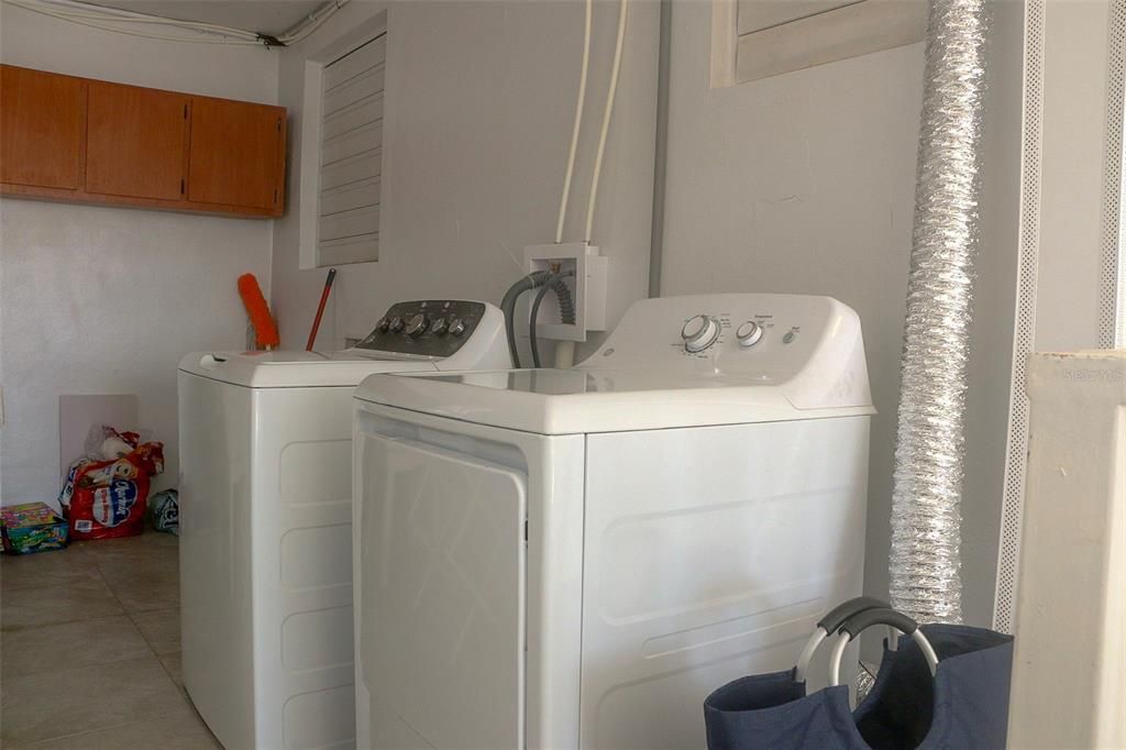 В аренду: $1,850 (3 спален, 1 ванн, 850 Квадратных фут)