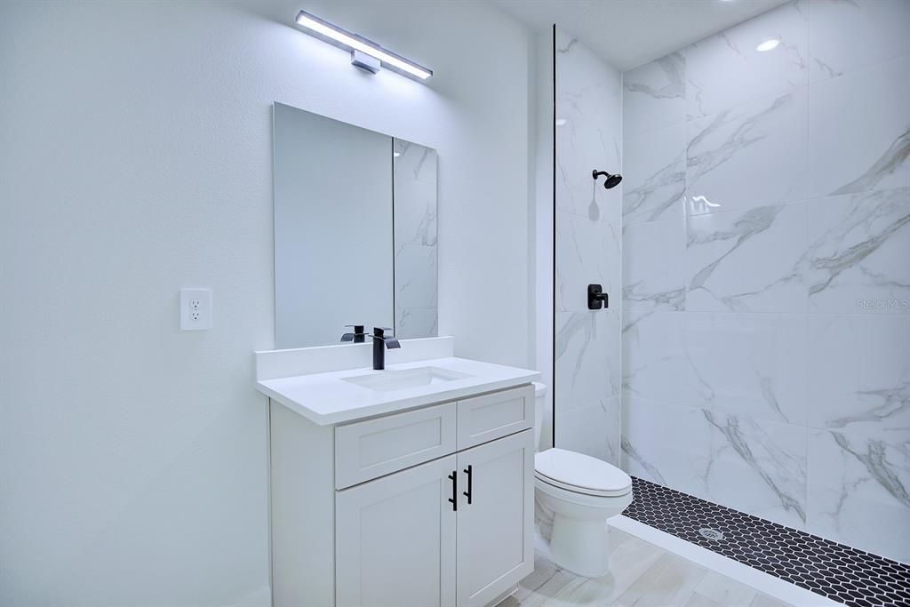 待售: $579,900 (4 贝兹, 4 浴室, 2203 平方英尺)