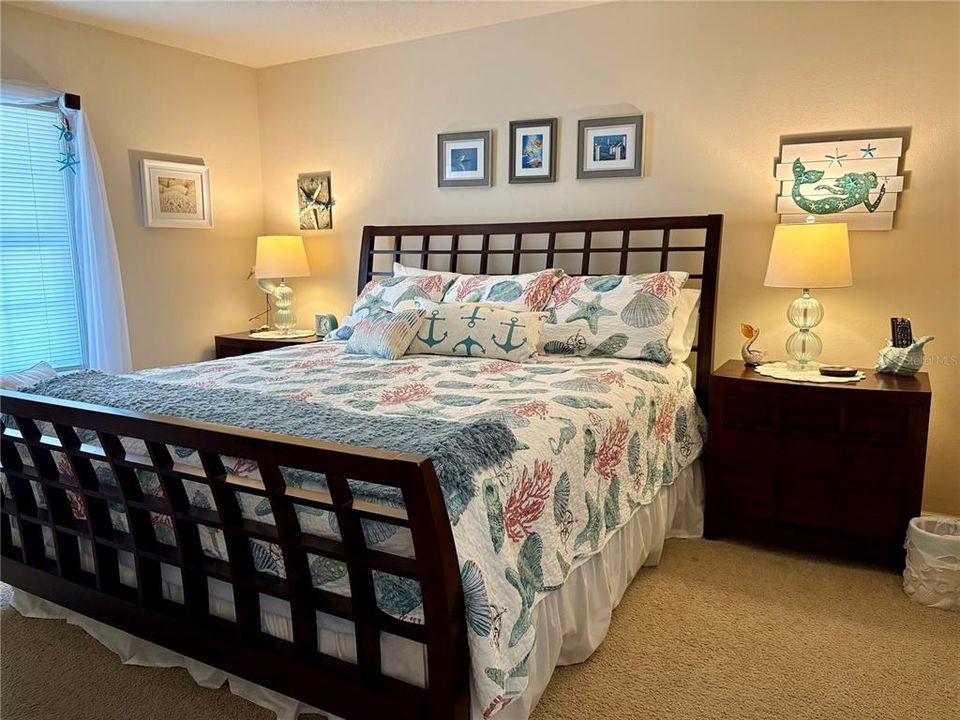 Под контрактом: $3,200 (2 спален, 1 ванн, 912 Квадратных фут)