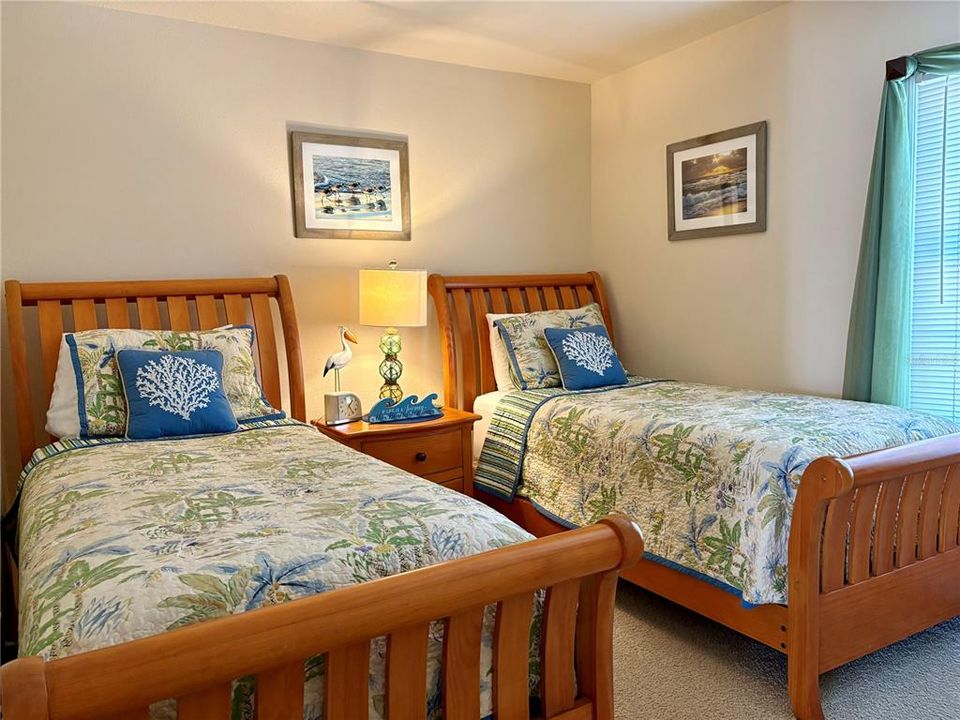 Под контрактом: $3,200 (2 спален, 1 ванн, 912 Квадратных фут)