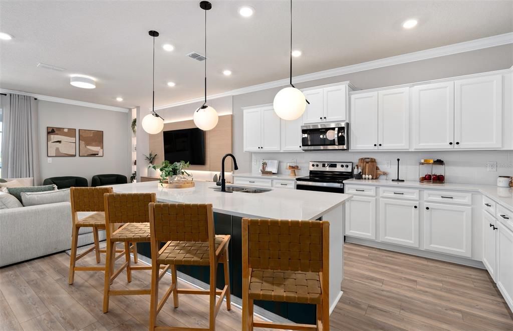 Activo con contrato: $1,141,640 (10 camas, 8 baños, 4382 Pies cuadrados)