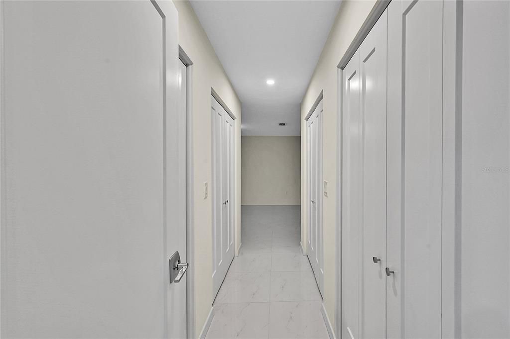 For Sale: $699,900 (3 beds, 3 baths, 2359 Square Feet)