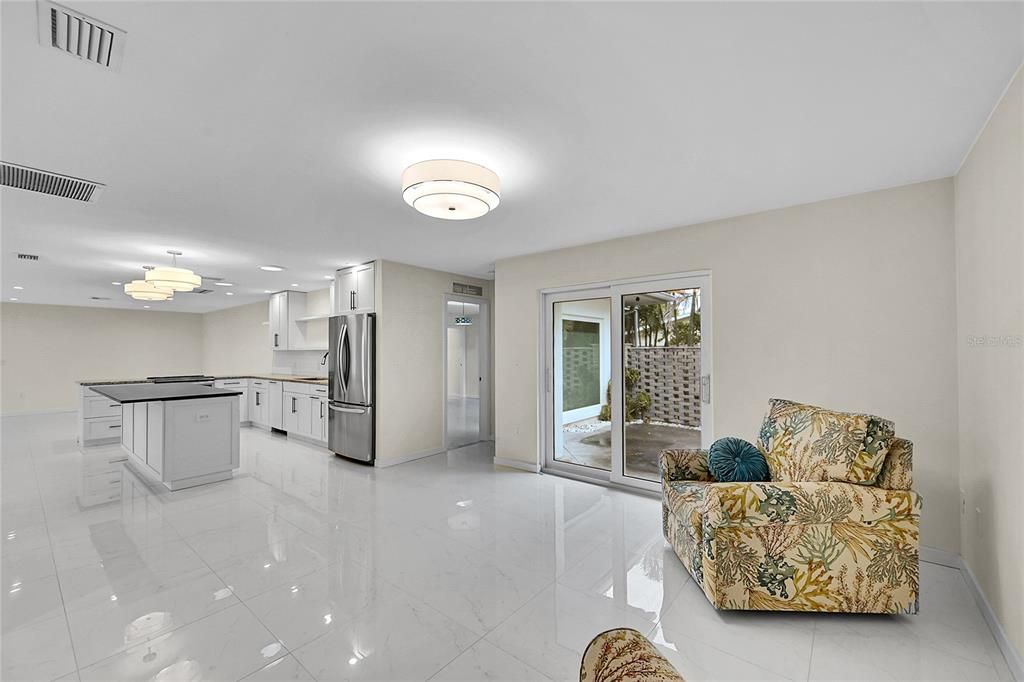 For Sale: $699,900 (3 beds, 3 baths, 2359 Square Feet)