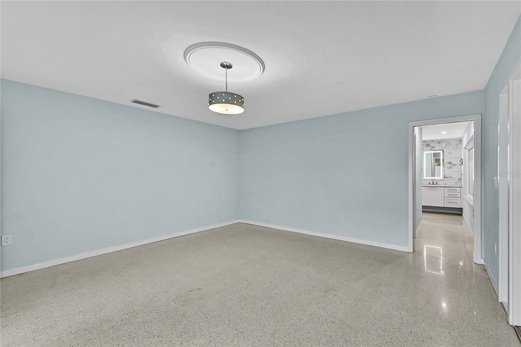 For Sale: $699,900 (3 beds, 3 baths, 2359 Square Feet)