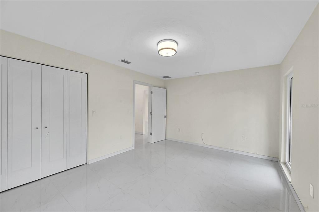 For Sale: $699,900 (3 beds, 3 baths, 2359 Square Feet)