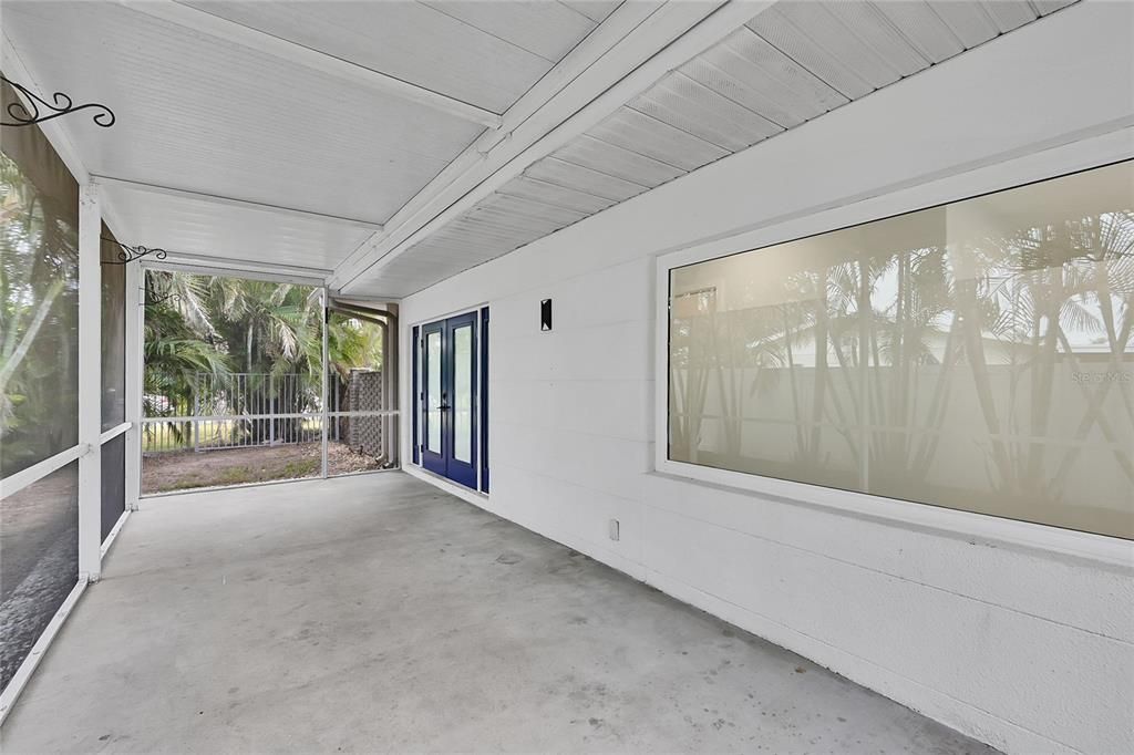 For Sale: $699,900 (3 beds, 3 baths, 2359 Square Feet)