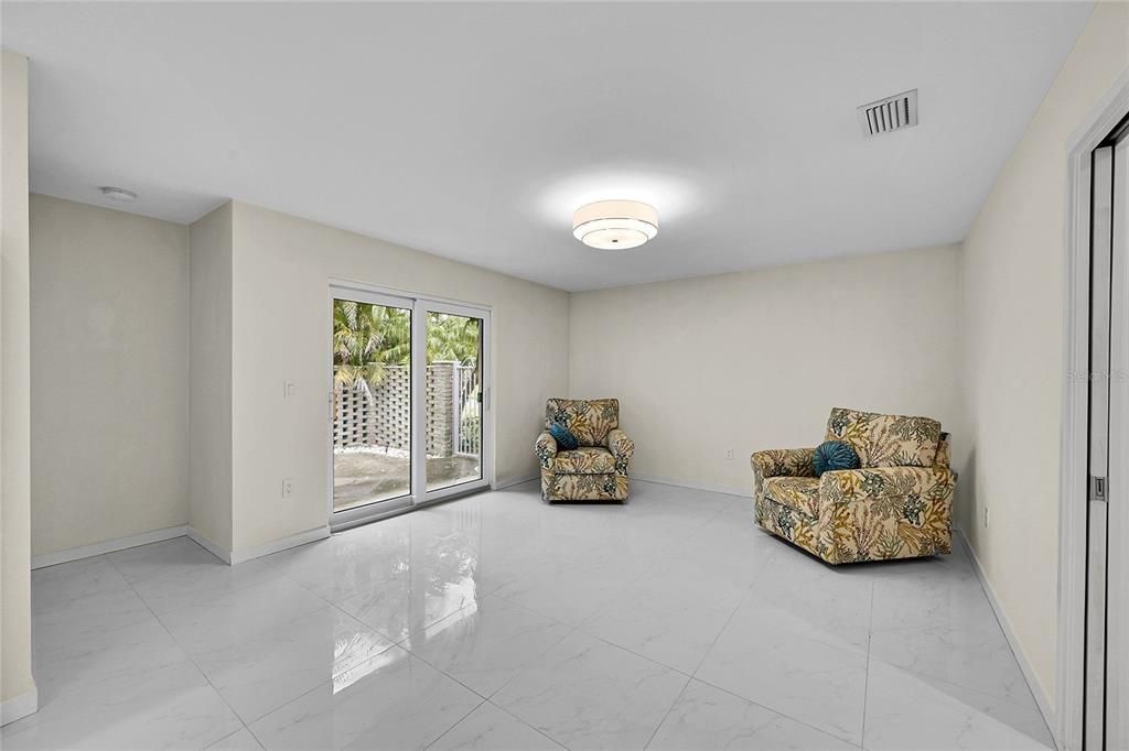 For Sale: $699,900 (3 beds, 3 baths, 2359 Square Feet)