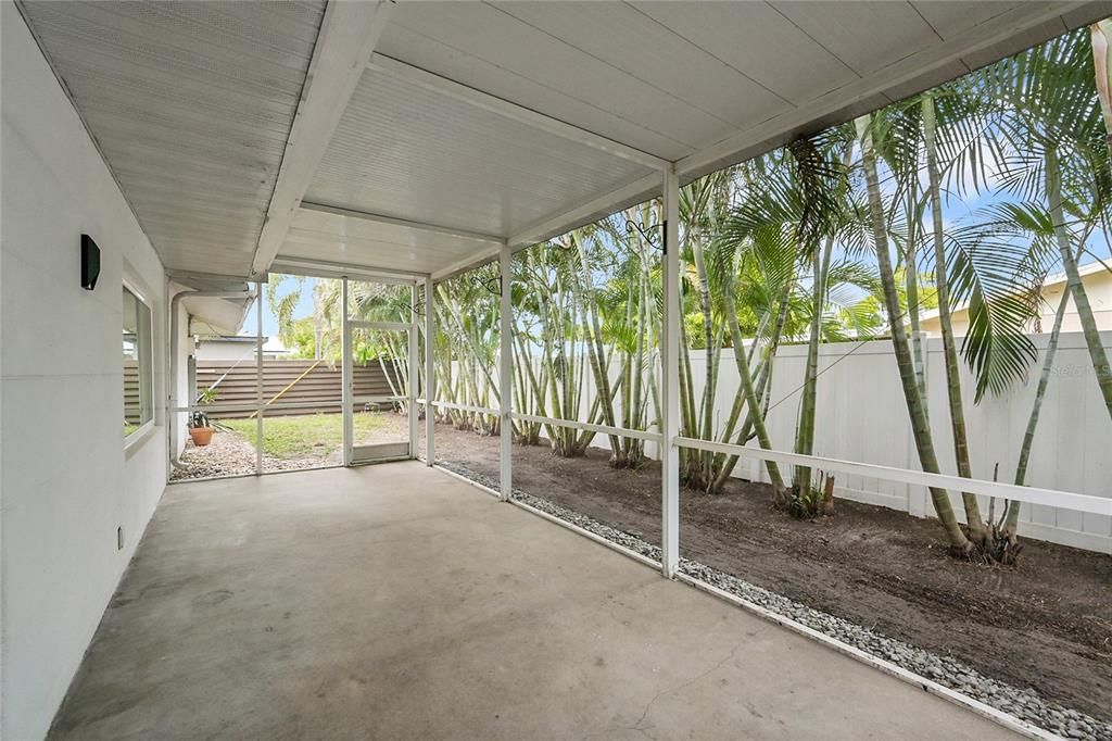 For Sale: $699,900 (3 beds, 3 baths, 2359 Square Feet)