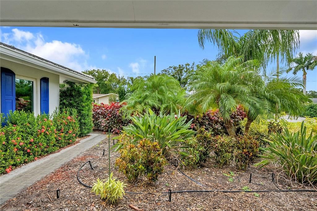 For Sale: $699,900 (3 beds, 3 baths, 2359 Square Feet)