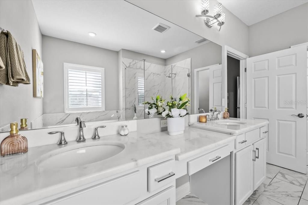 合同活跃: $719,900 (4 贝兹, 3 浴室, 2673 平方英尺)