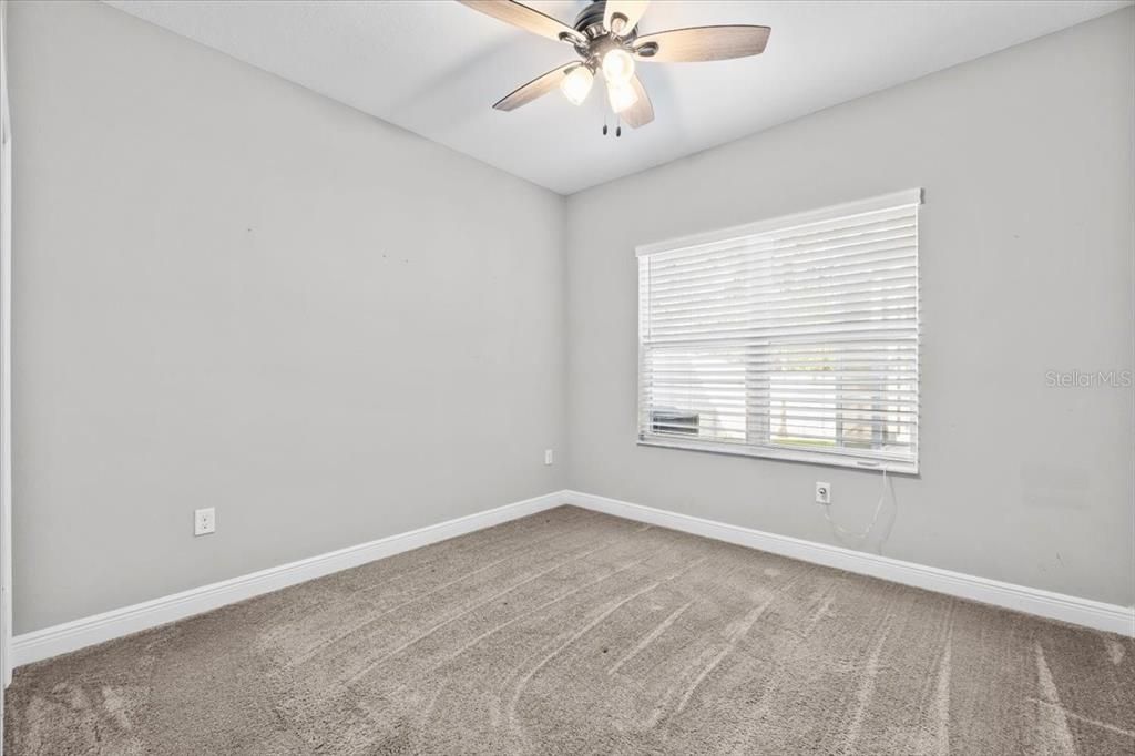 合同活跃: $719,900 (4 贝兹, 3 浴室, 2673 平方英尺)