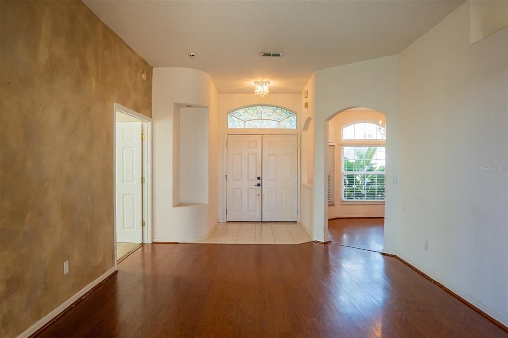 Active With Contract: $439,900 (4 beds, 3 baths, 2367 Square Feet)