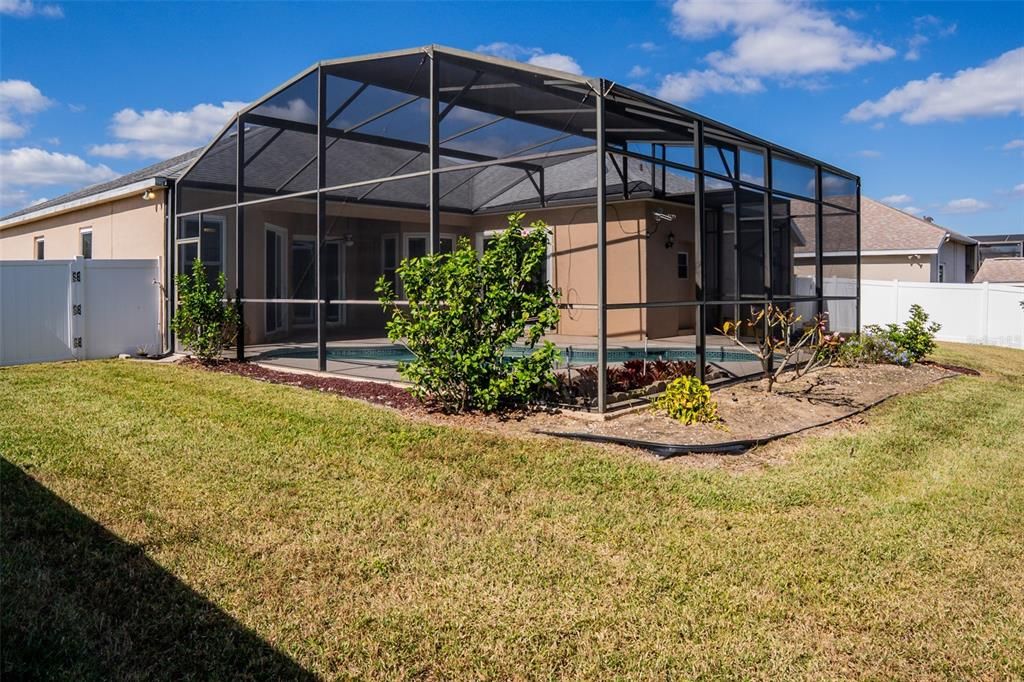 Active With Contract: $439,900 (4 beds, 3 baths, 2367 Square Feet)