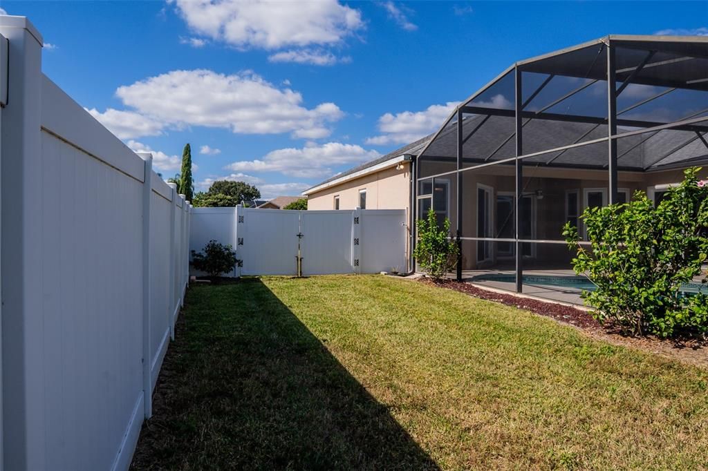 Active With Contract: $439,900 (4 beds, 3 baths, 2367 Square Feet)