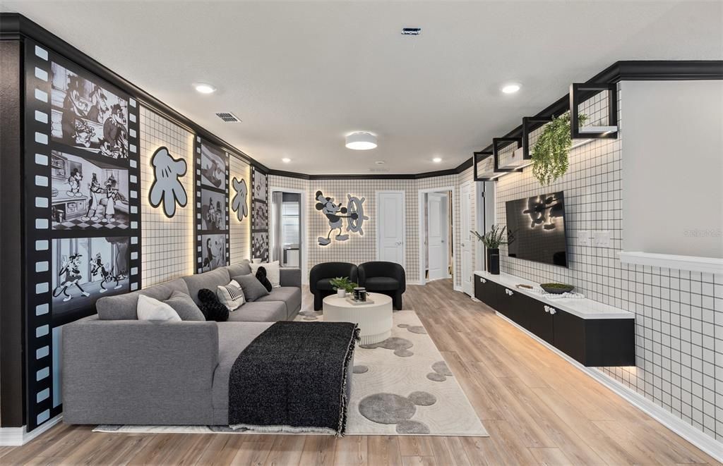 Под контрактом: $1,055,080 (10 спален, 8 ванн, 4382 Квадратных фут)