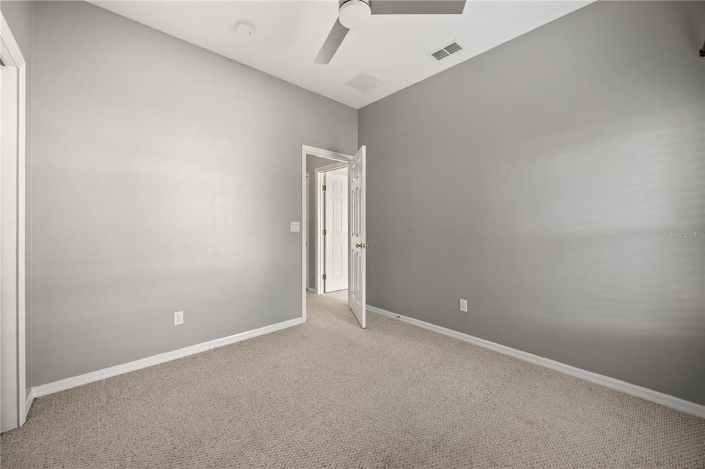 Под контрактом: $385,000 (3 спален, 2 ванн, 1786 Квадратных фут)