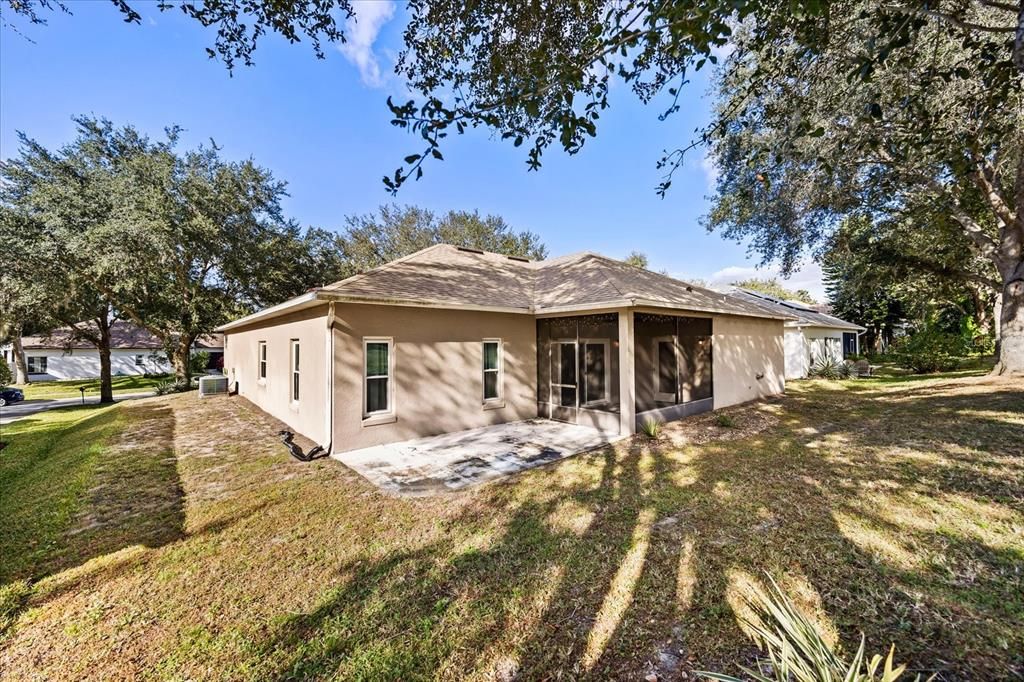 Под контрактом: $385,000 (3 спален, 2 ванн, 1786 Квадратных фут)