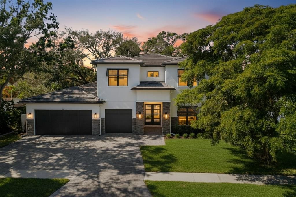 待售: $2,950,000 (5 贝兹, 4 浴室, 3810 平方英尺)